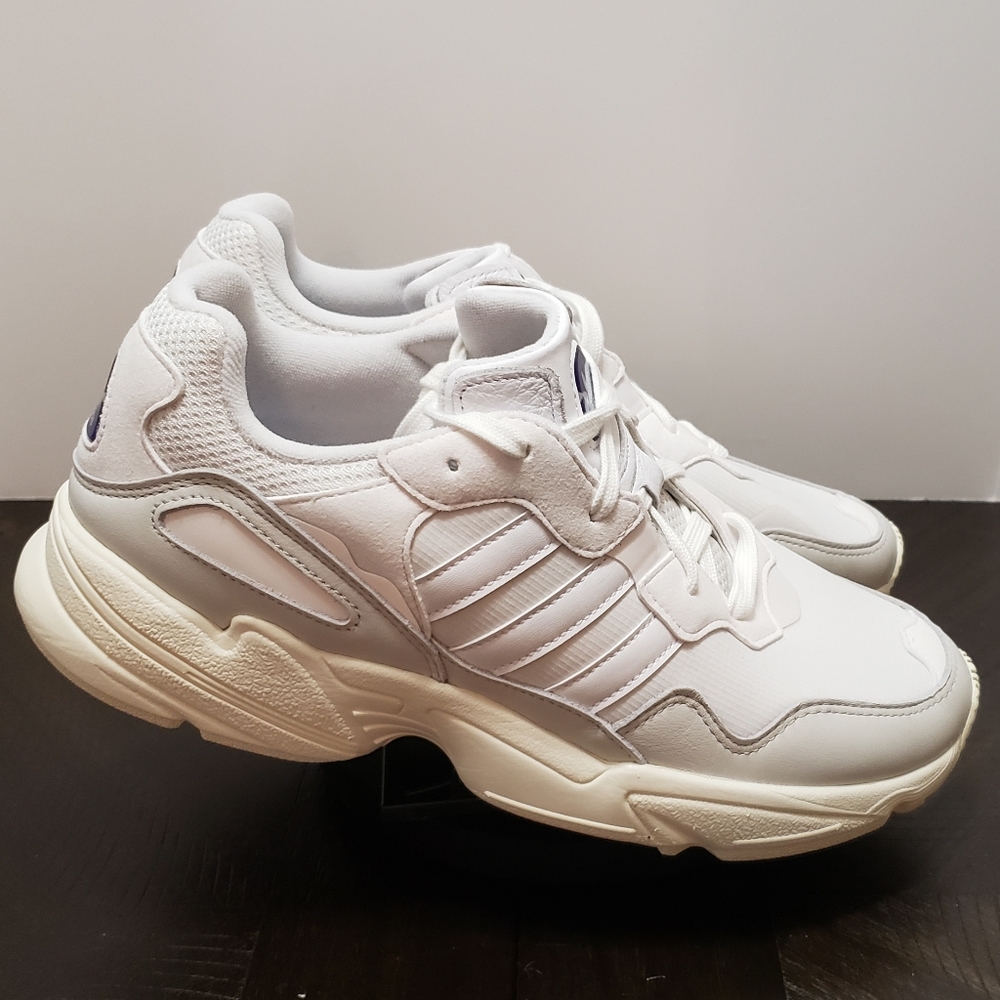 *NEW* Adidas Yung-96 size 10
